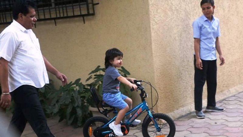 Kareena kapoor khan Son Taimur ali khan planting With papa Saif Ali khan See in pics KPY