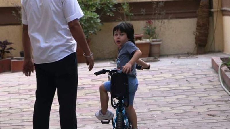 Kareena kapoor khan Son Taimur ali khan planting With papa Saif Ali khan See in pics KPY