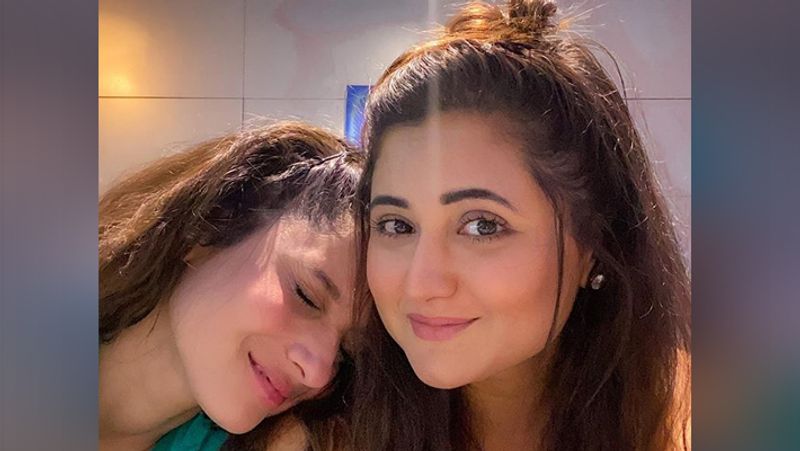rashami desai ankita lokhande spend time together janata curfew fought with coronavirus KPJ