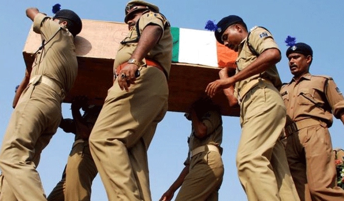Emotional news related to martyrdom of 17 soldiers in Naxalite attack in Chhattisgarh kpa
