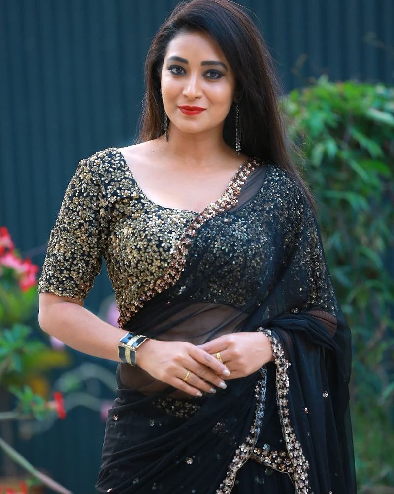 Bigg Boss beauty Bhanu sree half saree look