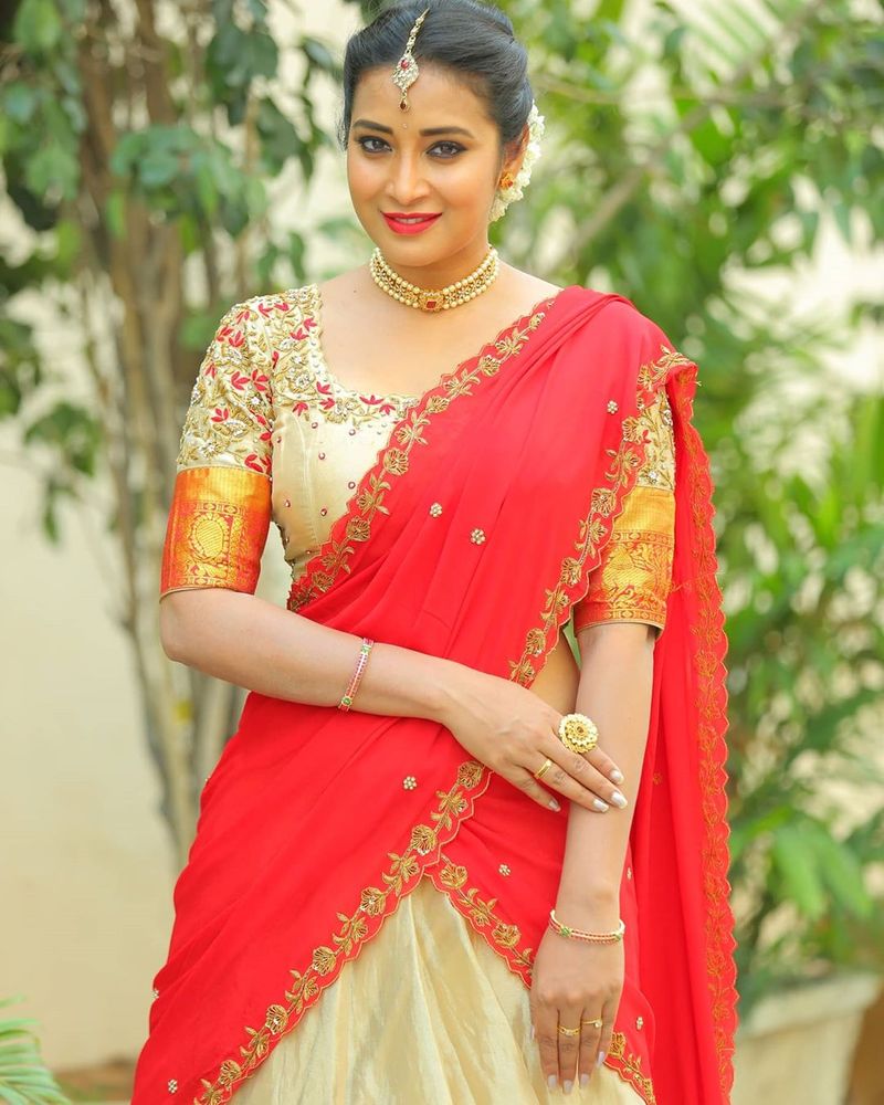 Bigg Boss beauty Bhanu sree half saree look