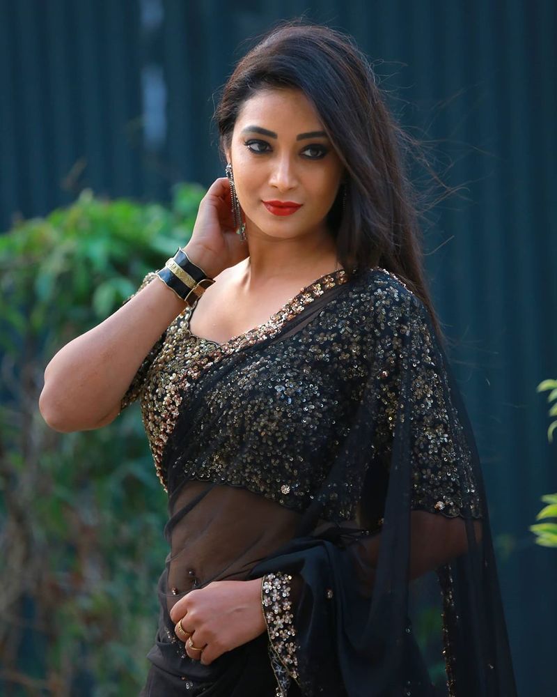 Bigg Boss beauty Bhanu sree half saree look