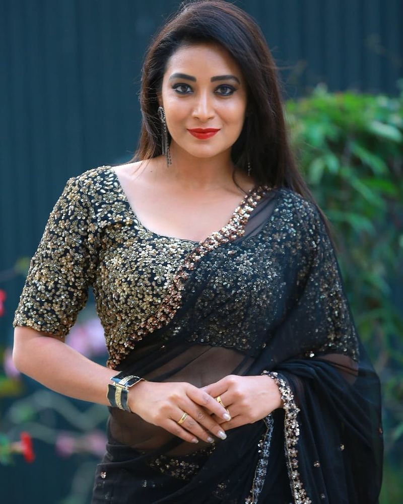 Bigg Boss beauty Bhanu sree half saree look