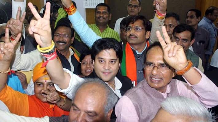 corona for 89 officers affected... cm Shivraj Chouhan one-man Fights corona for 89 officers affected... cm Shivraj Chouhan one-man Fights