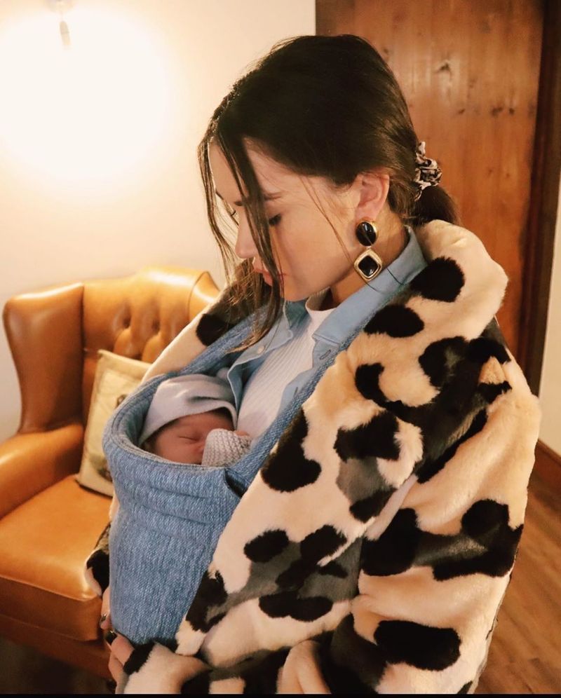 Amy jackson shares quarantine picture with her son