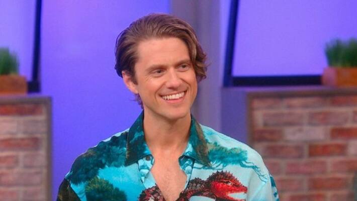 American actor-singer Aaron Tveit tests positive for Coronavirus American actor-singer Aaron Tveit tests positive for Coronavirus