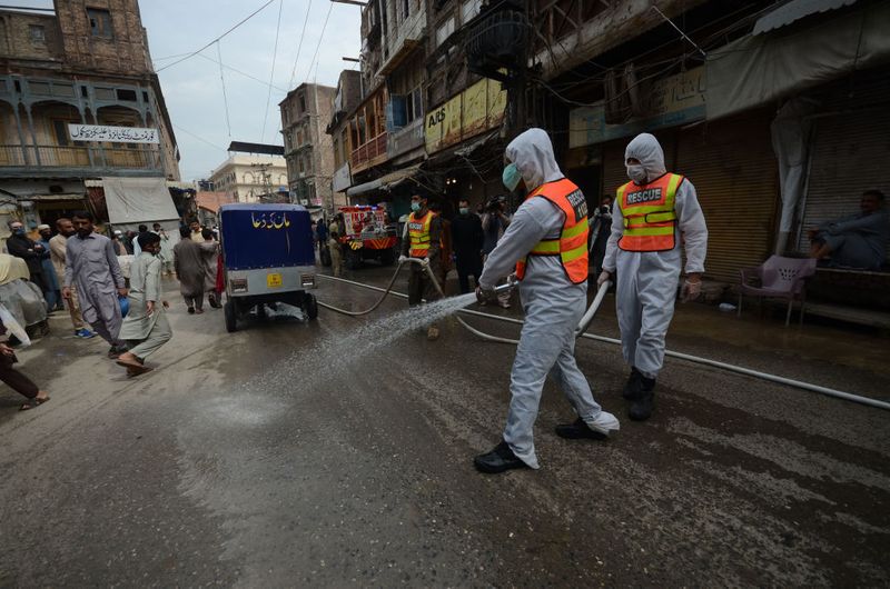 18 thousand people died in 195 countries of the world due to corona virus kps