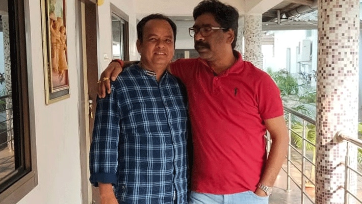 विधायक ने सीएम को लेटर में लिखा था-जब मैंने एमडी की डिग्री ली थी तो उस दौरान मैंने यह भी थपथ ली थी कि मैं हर समय हर हाल में अपने मरीजों की सेवा और मदद करता रहूंगा। मुझे लगता है आज वह समय आ गया है। इसलिए मैं लोगों को इस भयानाक महामारी से बचाने के लिए उनका इलाज करूंगा।