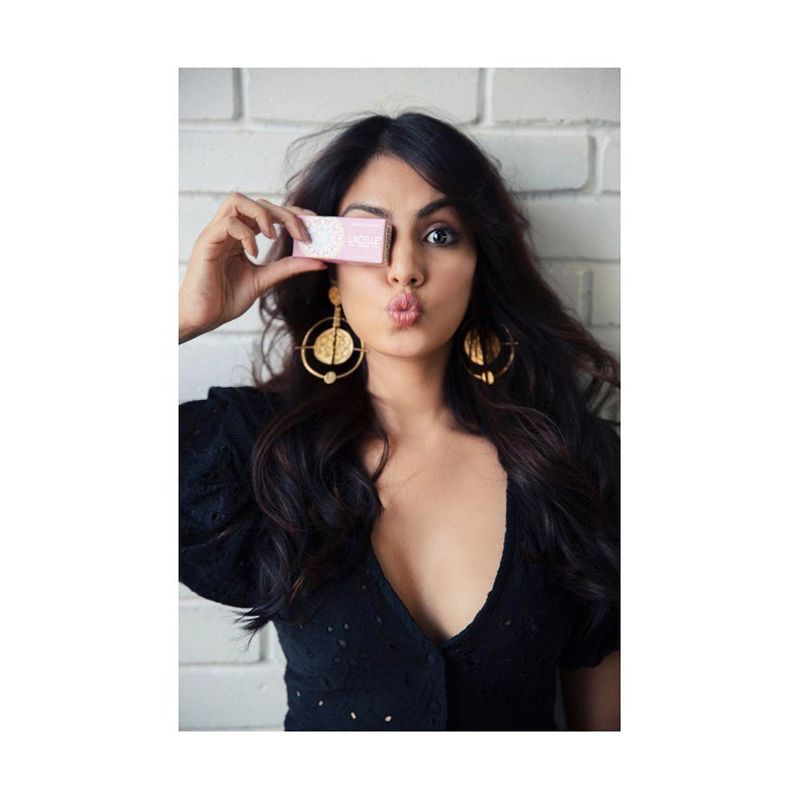 Rhea chakrabatry