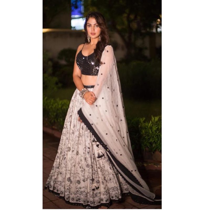 Rhea chakrabatry