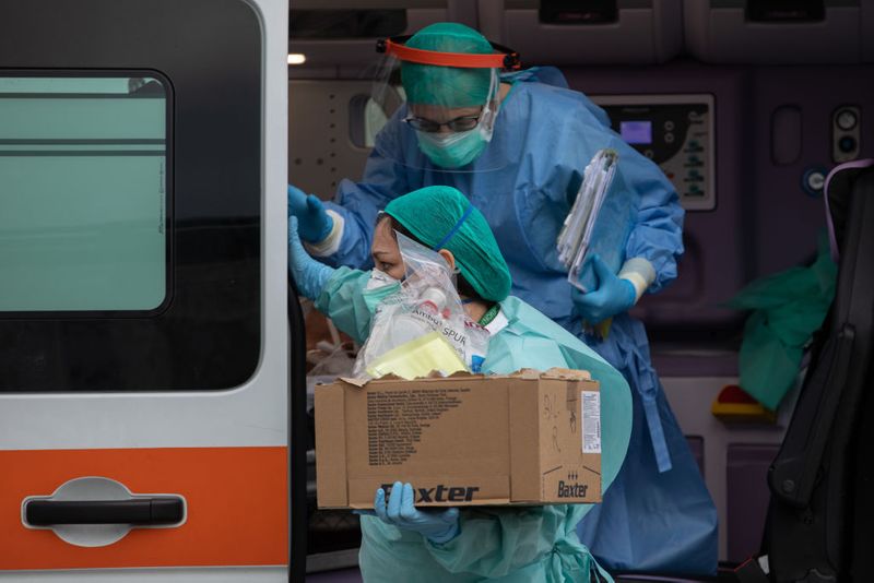 many doctors and medical workers died in italy due to corona virus KPP