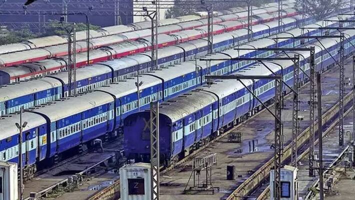 Railways extends suspension of passenger services till May 3 Railways extends suspension of passenger services till May 3