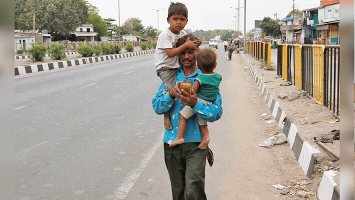 coronavirus lockdown in india workers returning home due to fear of coronavirus kpr