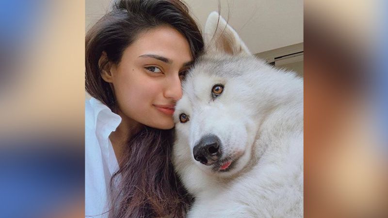 Shilpa Shetty Shared pic With Daugther Samisha And these Bollywood Celebs Spending time in their house Corona virus KPY