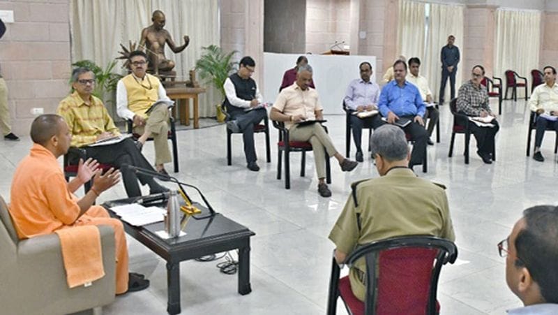Social distancing also seen in CM Yogi meeting kpl