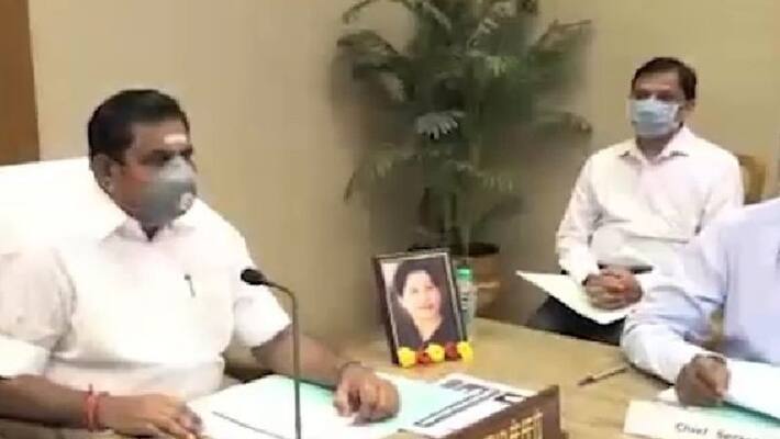 Doctors team recommendation to cm eps for extend curfew Doctors team recommendation to cm eps for extend curfew