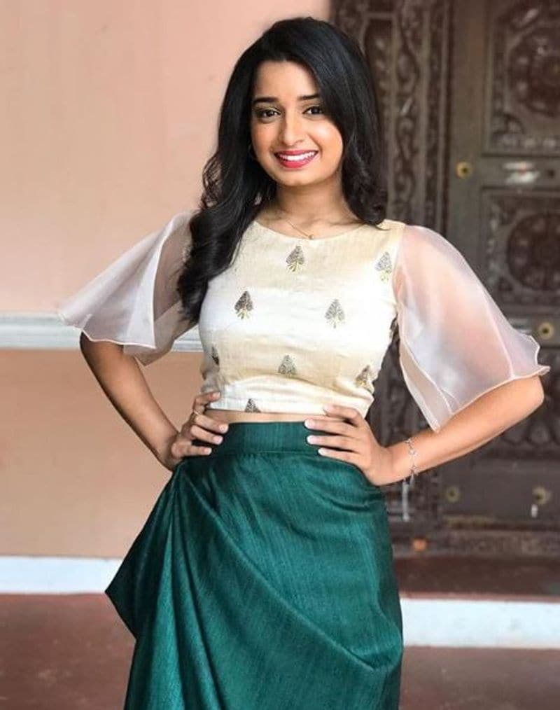 Zee kannada saregamapa fame mythri Iyer photo gallery