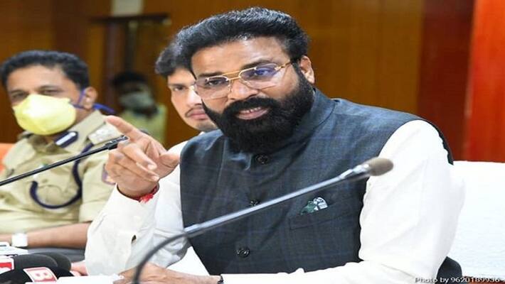 Minister sriramulu Hints Open Hospital if-corona cases increased In Karnataka Minister sriramulu Hints Open Hospital if-corona cases increased In Karnataka