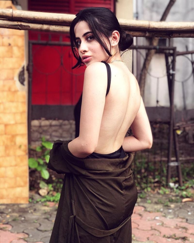 big boss season 15 eliminated contestant urfi javed Brutally trolled for her outfit BRD