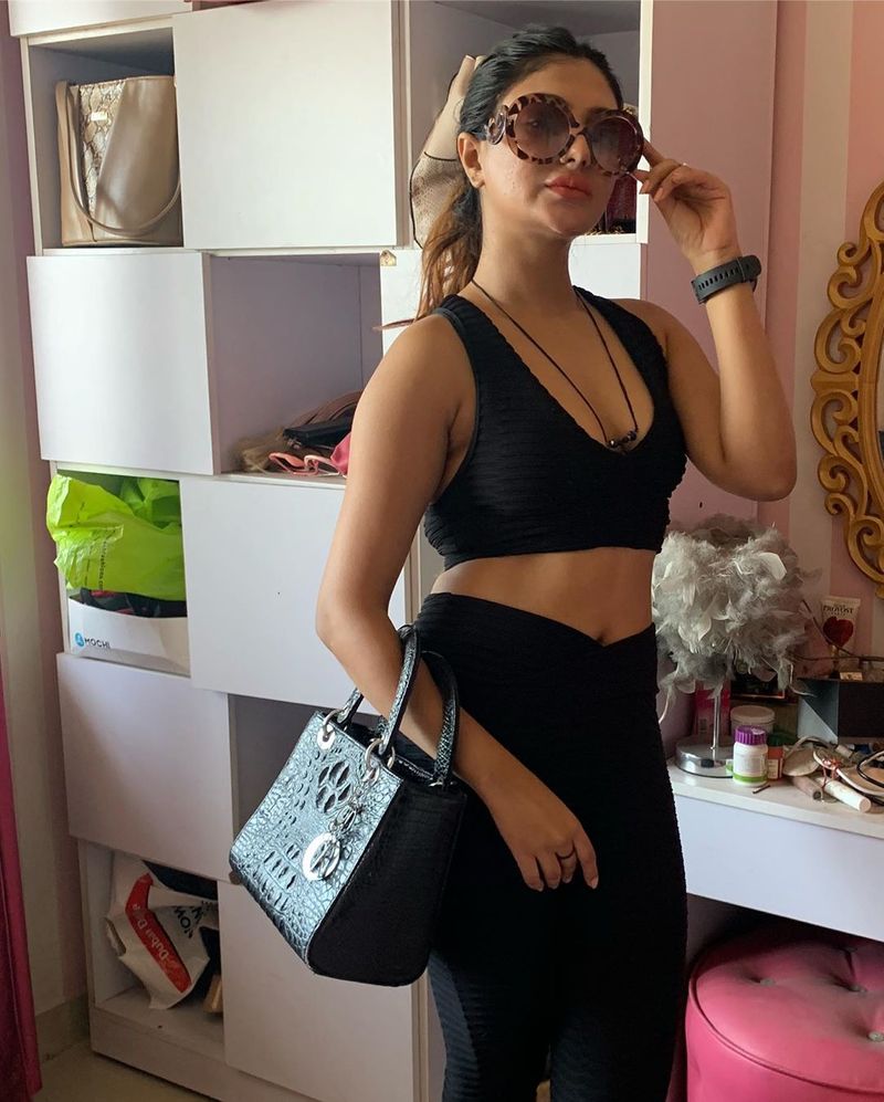 Khushi mukherjee