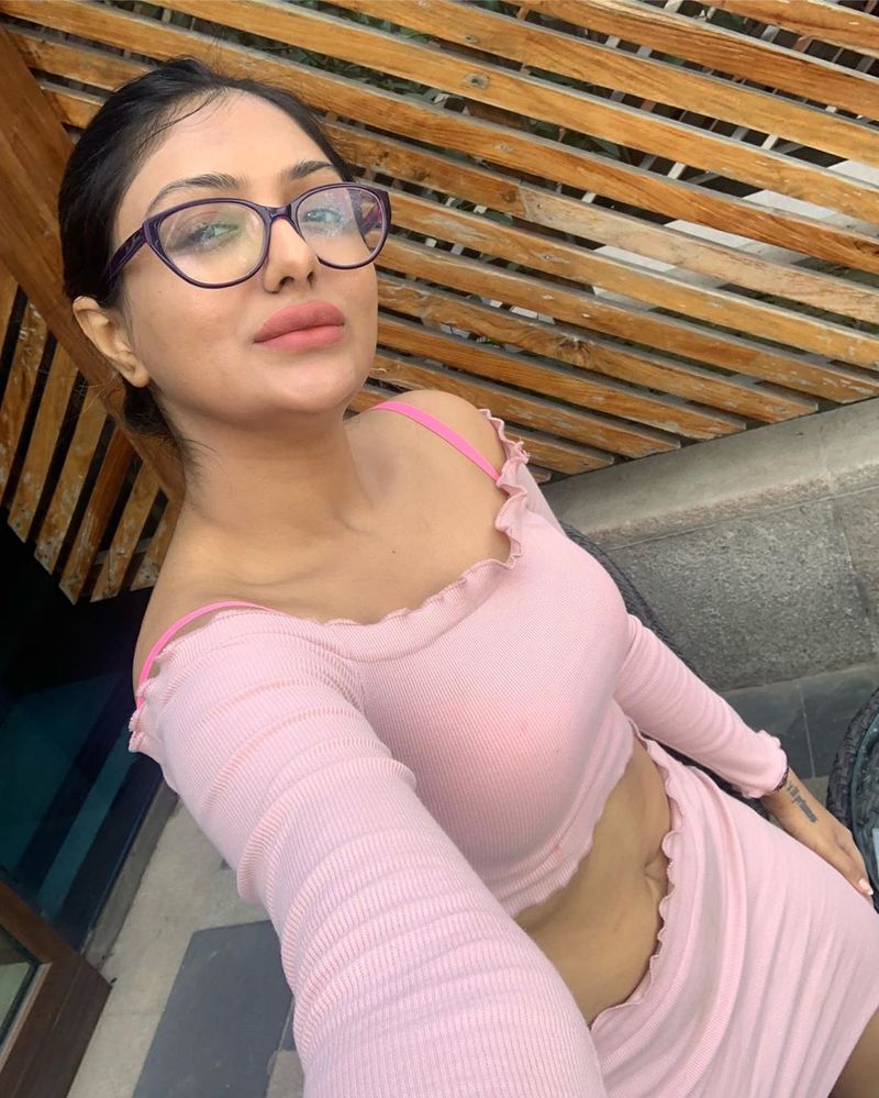 Khushi mukherjee