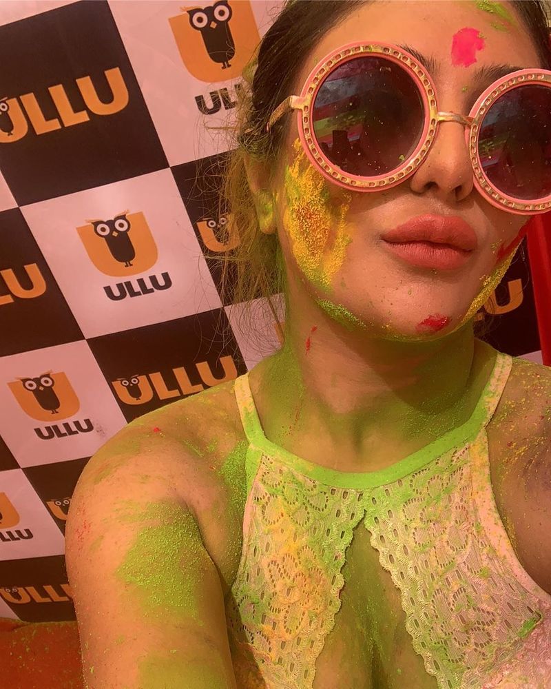 Khushi mukherjee
