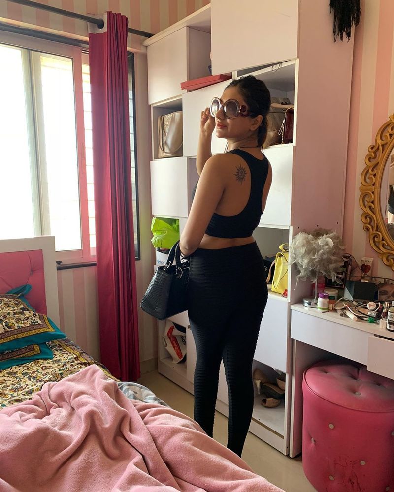 Khushi mukherjee