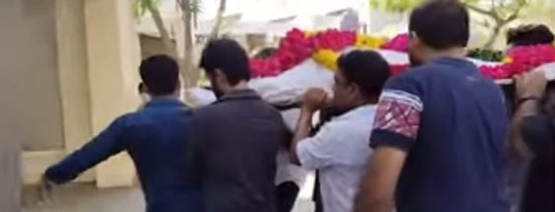 நடிகர் சேதுராமனின் இறுதி ஊர்வலம்: