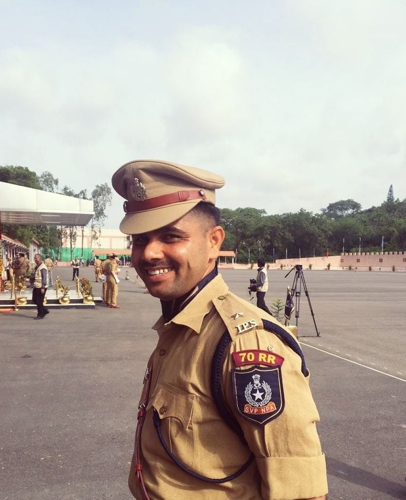 railway gang man turned ips prahalad meena rajasthan ips success story kpt