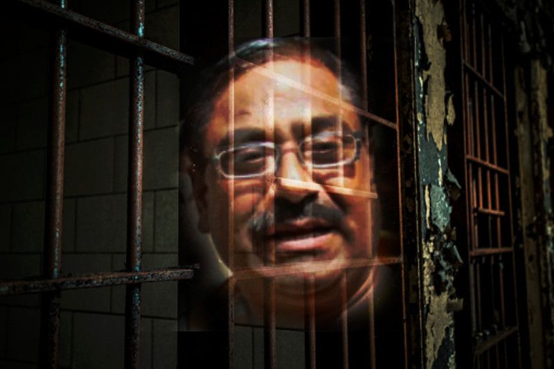 আপাতত তাকে গুরগাঁওয়ের ভোন্দসি কারাগারে বন্দি রাখা হয়েছে। আশ্চর্যের বিষয় হল, কখনও তারমধ্য়ে কোনও উদ্বেগ দেখা য়ায়নি। ফাঁসির সাাজার পর বলেছিল, নিরপেক্ষ রায় হয়নি। সে কোনও অপরাধ করেনি। একটা শক্তি তার বিরুদ্ধে কাজ করছে এবং এটা তাদের কাজ। ফাঁসিকাঠে উঠেই তিনি সব বলবেন। তার কাছে কারারক্ষী রা তো বটেই এমনকী অন্যান্য সহবন্দি যারা নিজেরাও কুখ্যাত অপরাধী, দেবিন্দর শর্মার কাছে ঘেসতে ভয় পায়। ডক্টর ডেথ নাকি মাঝে মাঝেই মুচকি হেসে বলে ওঠে, 'অনেকদিন কাউকে হত্য়া করা হয় না, ১০ সেকেন্ড লাগে'।