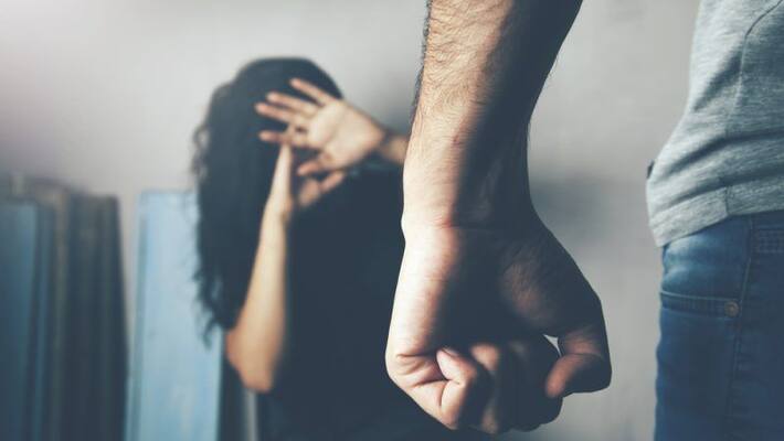 Daughter in law harassed by in laws for dowry during India Lockdown in Hassan Daughter in law harassed by in laws for dowry during India Lockdown in Hassan