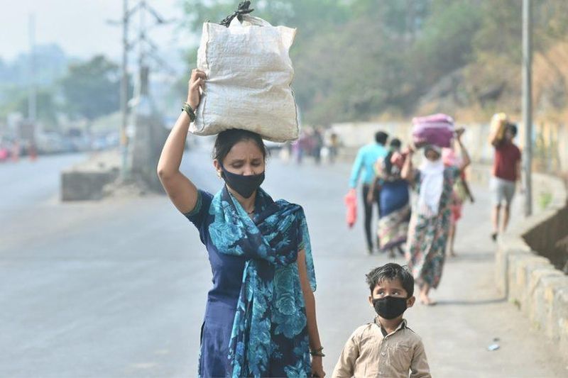 rajeev chandrasekhar praises the people and organisations who are helping vulnerable people amid corona curfew