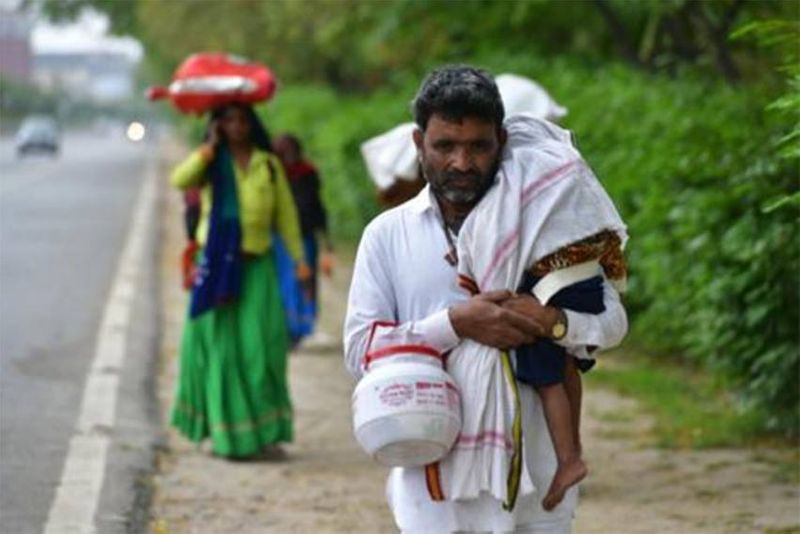 heartbreaking photos of poor indians forced to die in corona outbreak due to rich that came from abroad with virus kph