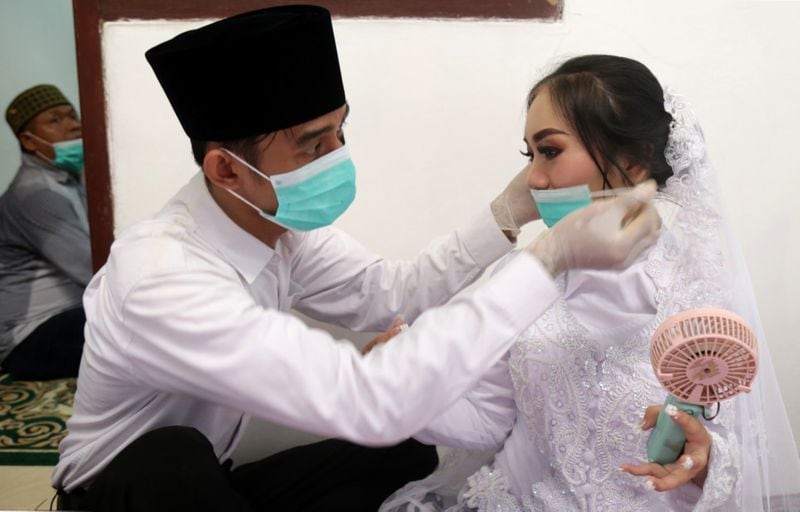 coronavirus cannot stop these couples from getting married KPP