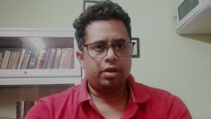 FIR lodged against MP Soumitra khan for carculating false information on Corona in Social media. FIR lodged against MP Soumitra khan for carculating false information on Corona in Social media.