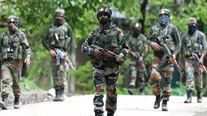 Infection confirmed in 2 people, including doctor of Indian Army, quarantine given to people coming in contact kpm Infection confirmed in 2 people, including doctor of Indian Army, quarantine given to people coming in contact kpm