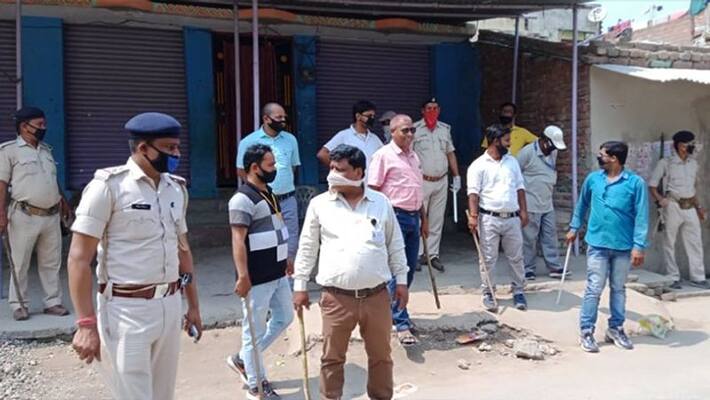 War against Corona: Tightest lockdown in Indore after 27 cases, everything closed till April 1 kps War against Corona: Tightest lockdown in Indore after 27 cases, everything closed till April 1 kps