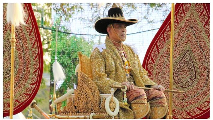 Thai King Goes Into self-isolation In Luxury Hotel With Harem Of 20 Women Thai King Goes Into self-isolation In Luxury Hotel With Harem Of 20 Women