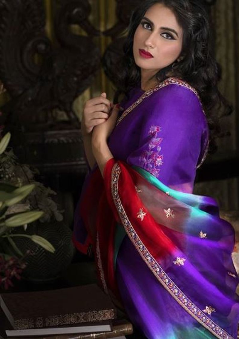 Malavika Jayaram Photo Gallery