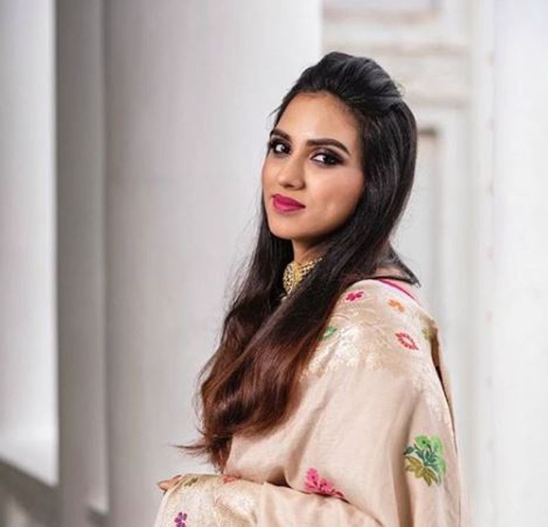 Malavika Jayaram Photo Gallery