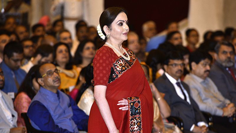 Mukesh Ambani Reliance Industries Donates 500 crore rupees in PM Care fund to fight against Coronavirus kpm