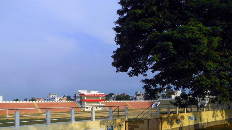Sabzimandi in cricket stadium in Tripura, people coming to buy meat and fish KPB