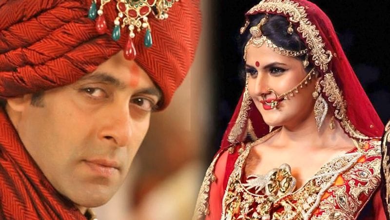 2011 में जरीन खान ने फिल्म 'रेडी' के गाने 'केरेक्टर ढीला है..' पर डांस किया था। यह गाना काफी पॉपुलर हुआ था।