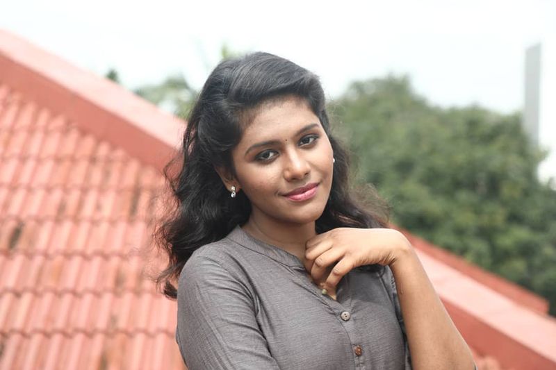 Dhivyadharshini