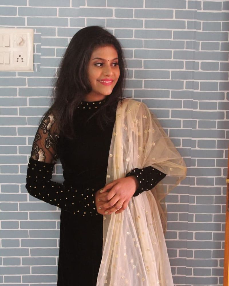 Dhivyadharshini