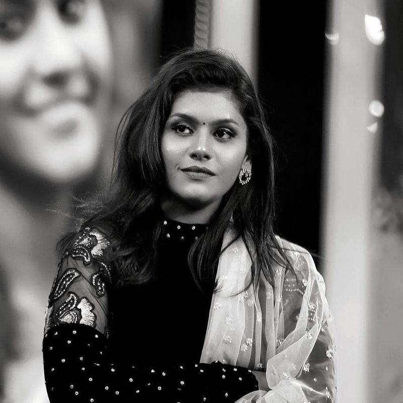 Dhivyadharshini