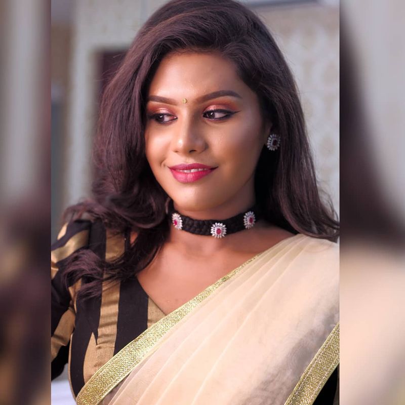 Dhivyadharshini