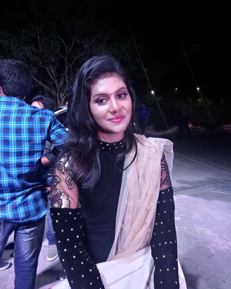 Dhivyadharshini