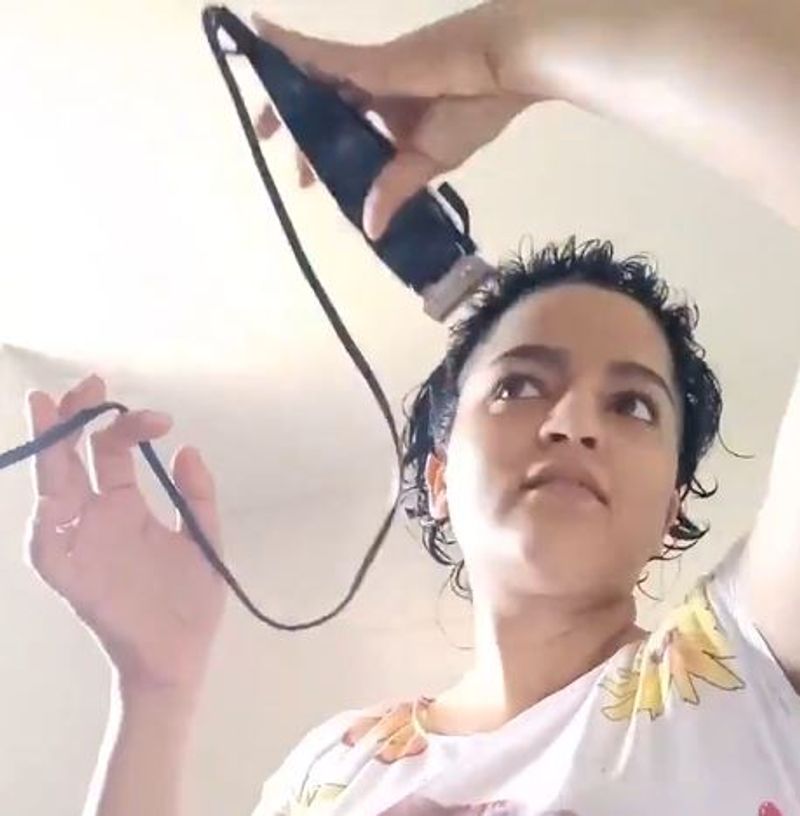 Kannada actress Sukrutha Wagle donates her hair for Cancer patients